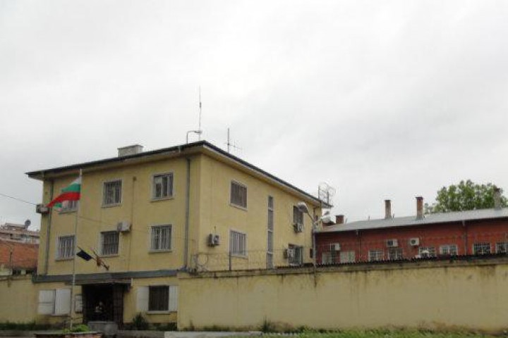 Сигналът за бягството е подаден вчера след 18 часа съобщиха