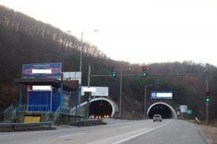 В тунел Траянови врата ще бъде изградена уникална за България