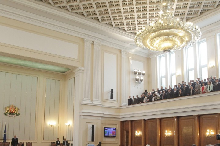 Това съобщиха от парламентарния пресцентър и дирекция Пленарни заседания парламентарен