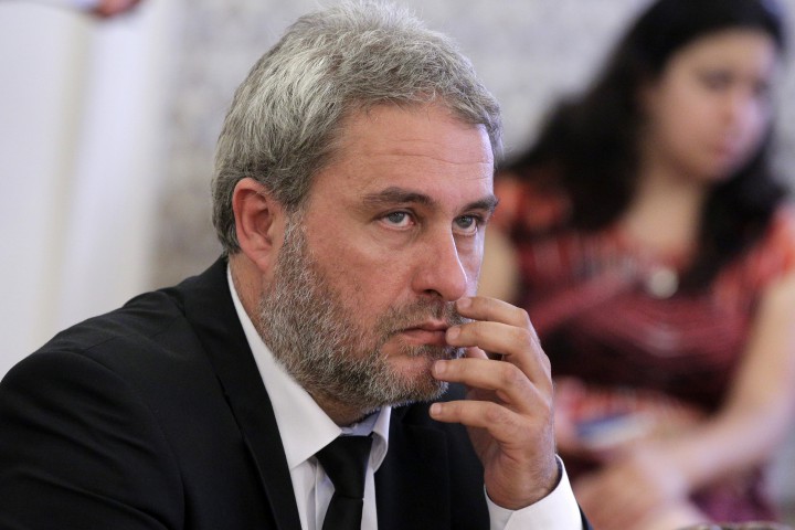 На Ларгото има сериозна отводнителна система Плочките върху самите куполи