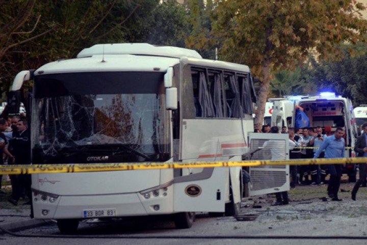 По първоначални данни петима от тях са с фрактури а