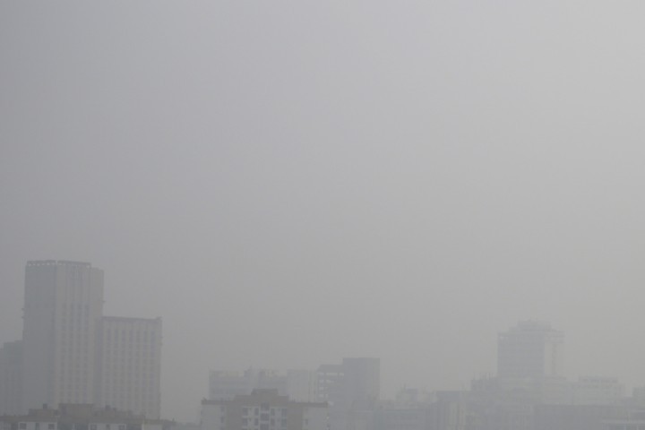 Равнищата на замърсяване на въздуха достигнаха притеснително високи нива в