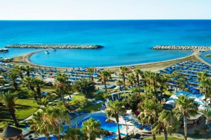 Източник от посолството каза че се проверяват гражданството на заподозрения