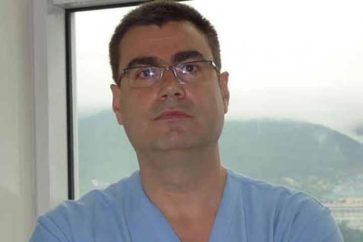 Това заяви в специално интервю за Дир бг хирургът д