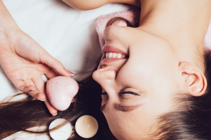 Полезна е лъжата Фалшиви извинения лицемерен интерес измислени оправдания лъжем