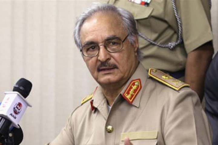 Либийската национална армия, намираща се под командването на фелдмаршал Халифа