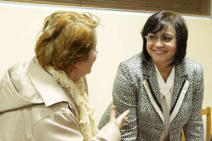 Над два часа лидерът на БСП Корнелия Нинова коментира с